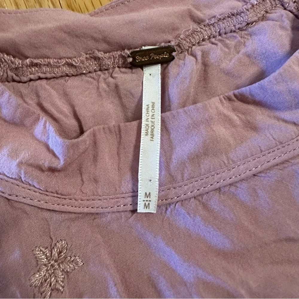 Free People owned detail crochet